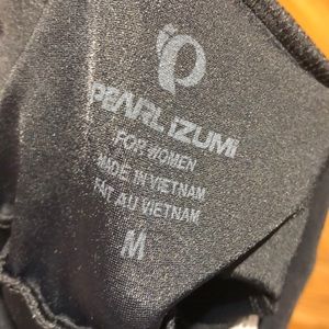 Never been worn Pearl Izumi padded cycling pants size medium